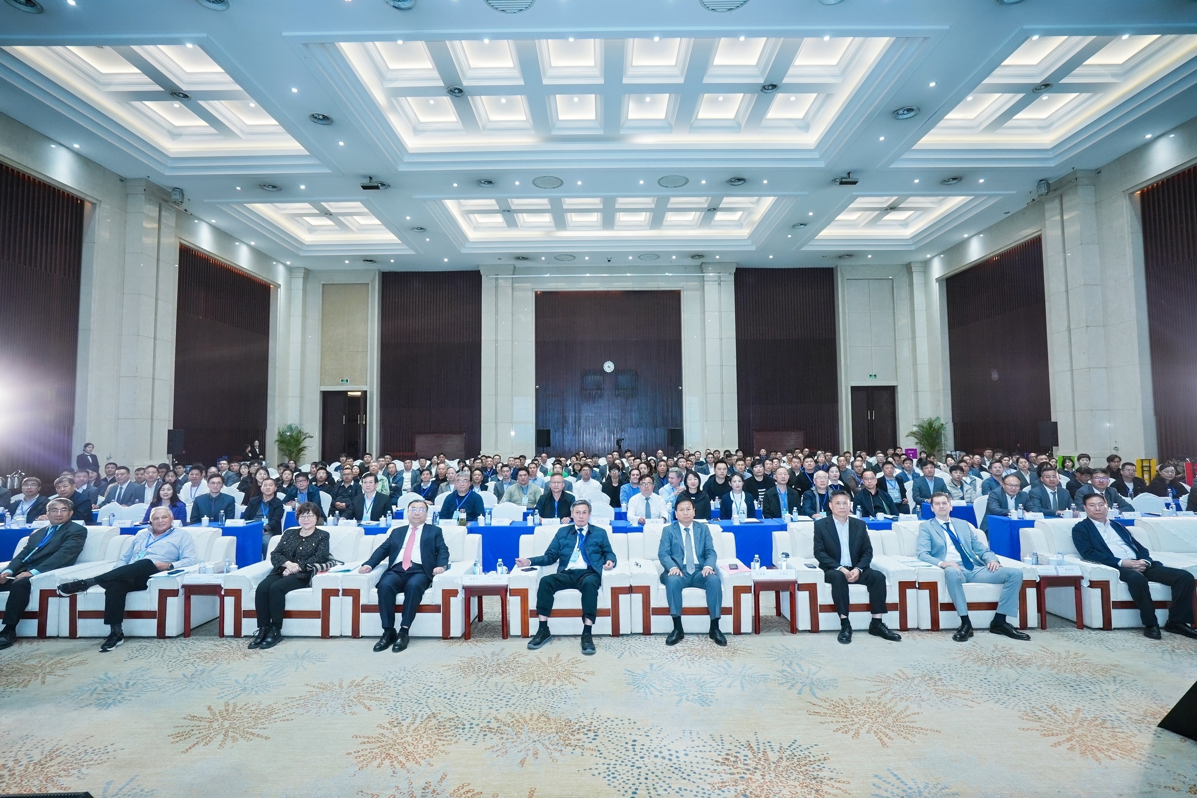 搭建全球?qū)υ捚脚_，共探新技術(shù)新標(biāo)準(zhǔn)新發(fā)展——玫德集團(tuán)舉辦第二屆全球流體輸送高峰論壇